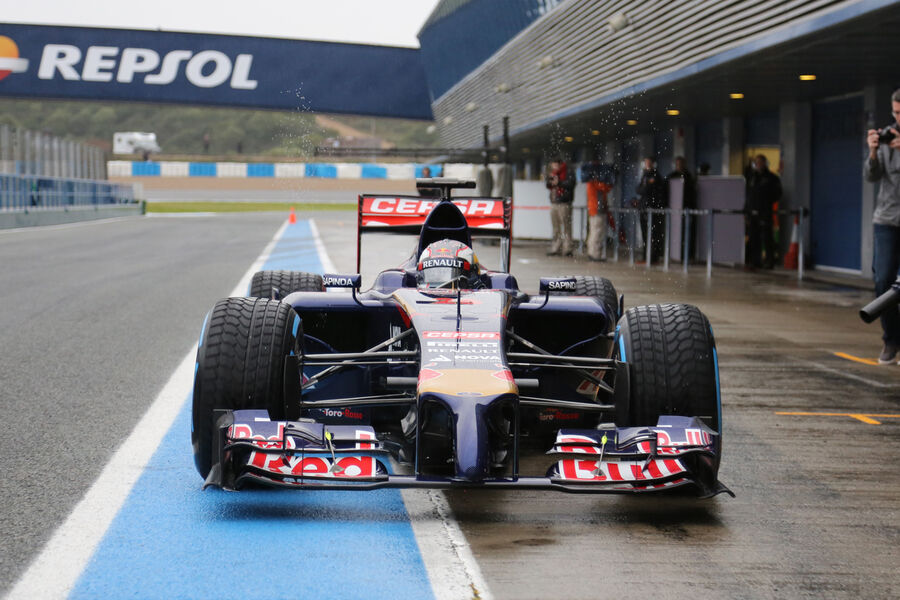 Daniil-Kvyat-Toro-Rosso-Formel-1-Jerez-Test-31-Januar-2014-fotoshowBigImage-7cd404fb-752259.jpg