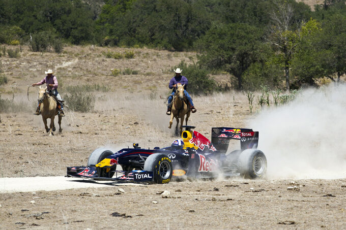 David-Coulthard-Showrun-Austin-2011-fotoshowImage-cfd603f5-526572.jpg