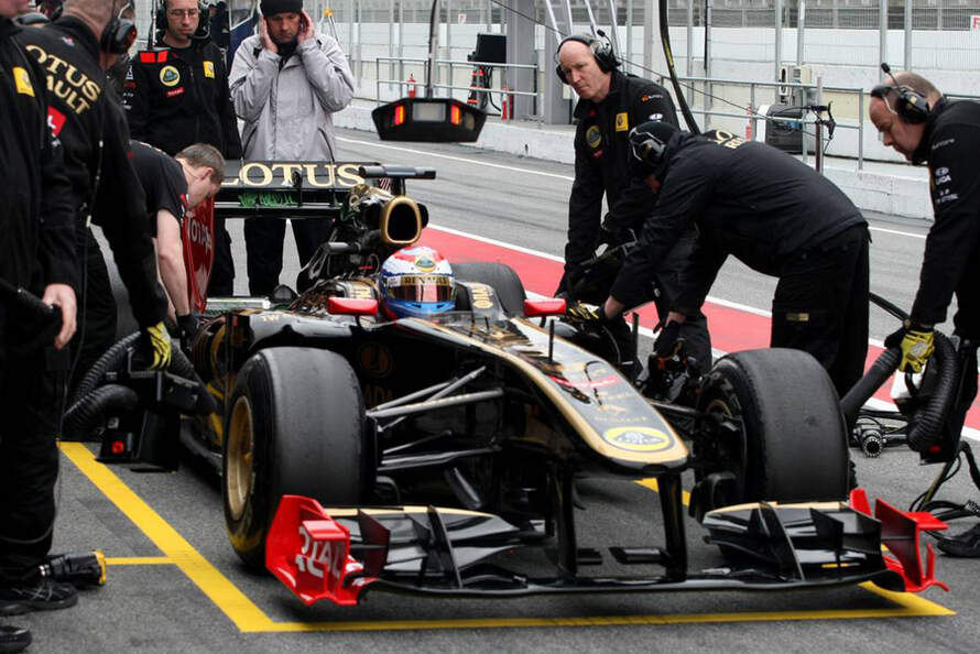 Formel-1-Test-Barcelona-2011-c890x594-ffffff-C-7cf1565d-461292.jpg