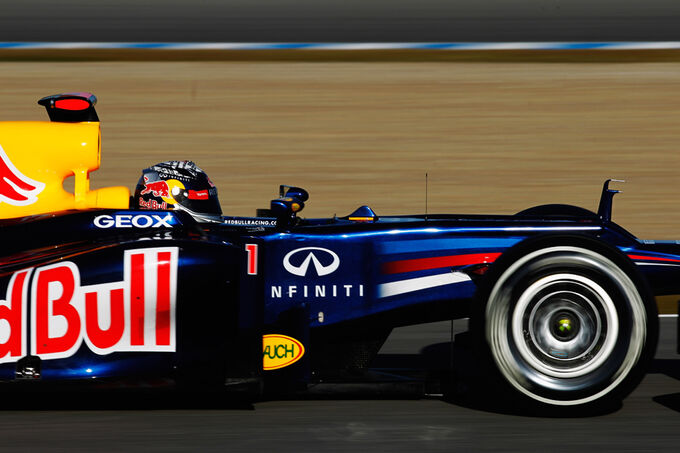 Formel-1-Test-Jerez-9-2-2012-Sebastian-Vettel-Red-Bull-fotoshowImage-7f200f47-569355.jpg