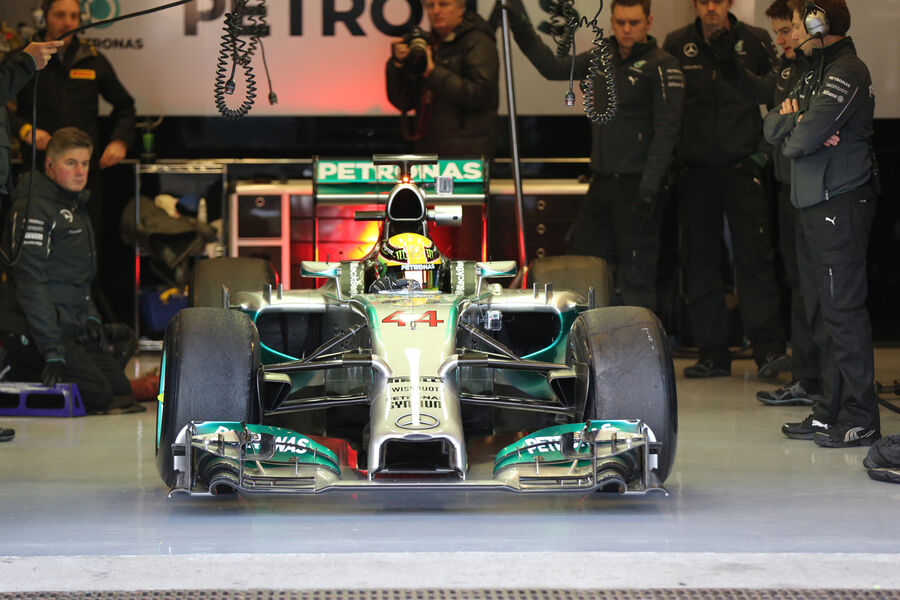 Lewis-Hamilton-Mercedes-Formel-1-Jerez-Test-30-Januar-2014-fotoshowBigImage-3146861d-751818.jpg
