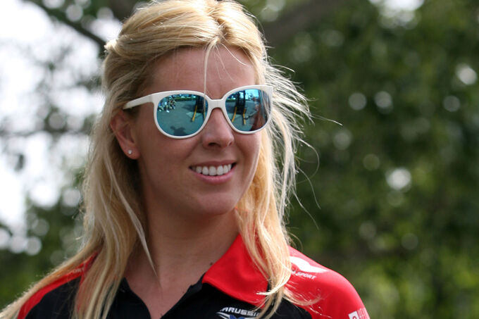 Marussia-Girl-GP-Australien-2012-fotoshowImage-ccb30b3a-579398.jpg