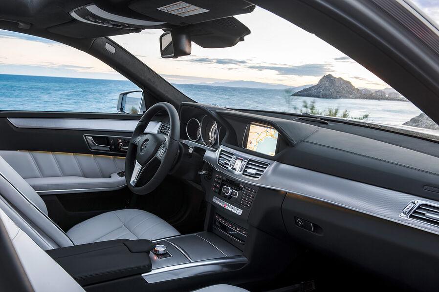 Mercedes-E-Klasse-Facelift-2013-Innenraum-Cockpit-19-fotoshowImageNew-cdab0b5f-650052.jpg