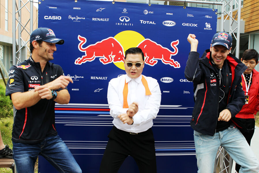 Psy-Red-Bull-GP-Korea-2012-19-fotoshowImageNew-767e7c06-637422.jpg