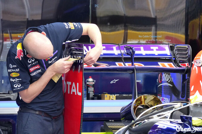 Red-Bull-Formel-1-GP-Spanien-Barcelona-8-Mai-2014-fotoshowImage-3e250eb5-777178.jpg
