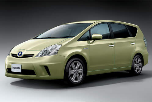 Toyota-Prius-Alpha-f498x333-F4F4F2-C-c291d144-355265.jpg